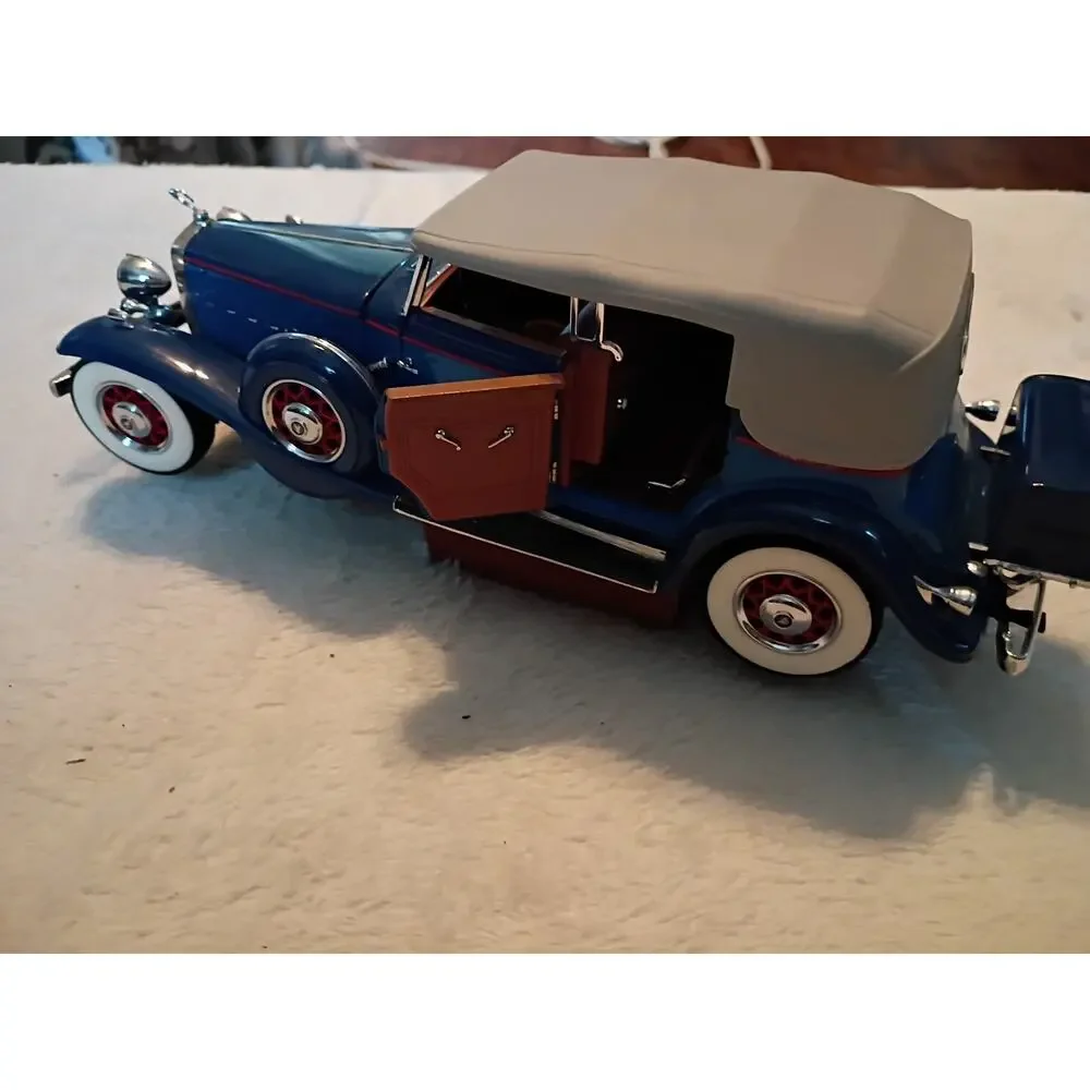 Vintage Franklin Mint 1:24 Scale Diecast 1932 Cadillac V-16 With Coa Beautiful